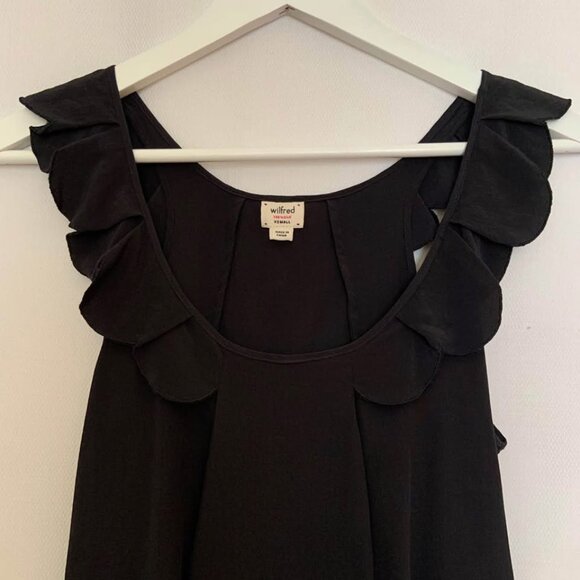 Wifred Aritzia - Picture 2 of 3